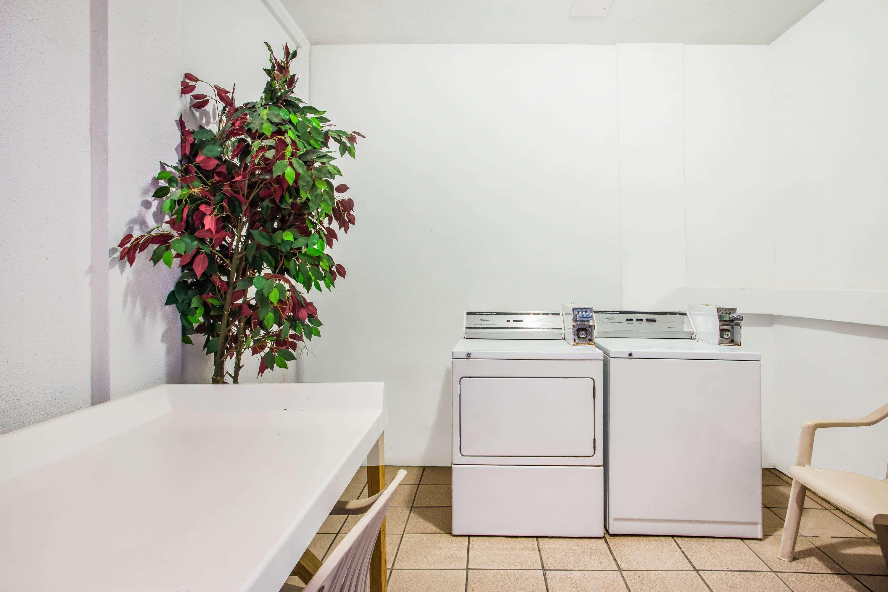 Arya Blu Inn&suites Ormond Beach